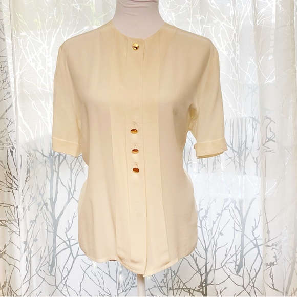 Oleg Cassini Tops - VINTAGE OLEG CASSINI cream beige silk crewneck button up short sleeve blouse top